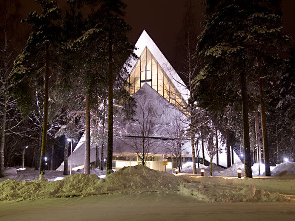 Hyvink&auml;&auml;n kirkko